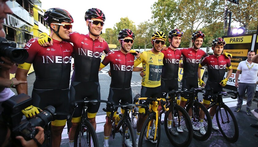 Il vincitore del Tour 2019 Egan Bernal Gomez e il Team Ineos