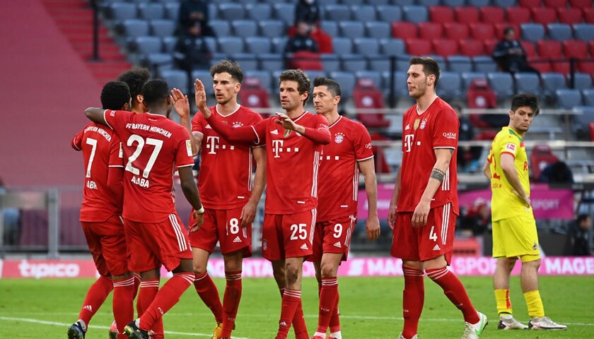 I fessteggiamenti del Bayern dopo la cinquina al Colonia