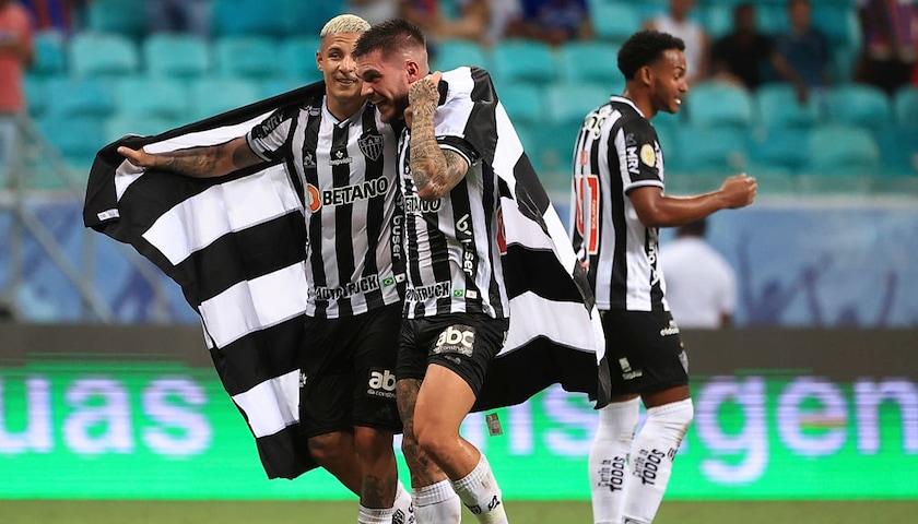 I giocatori dell'Atletico Mineiro festeggiano la vittoria del titolo
