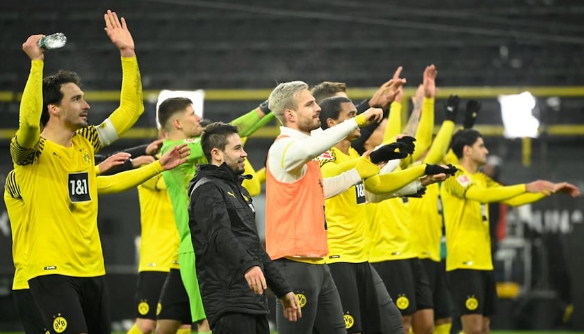 Cinquina del Borussia Dortmund al Friburgo